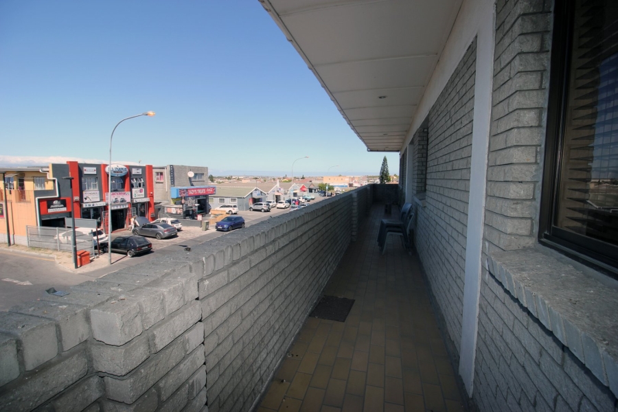 Commercial Property for Sale in Tuscany Glen Western Cape